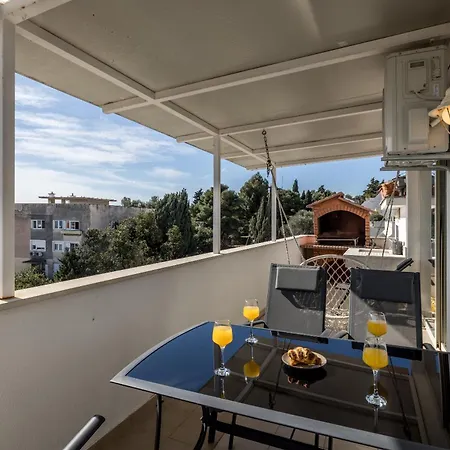 Urban Utopia Penthouse With Private Parking Apartment Split