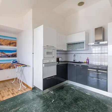 Urban Utopia Penthouse With Private Parking Daire *