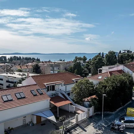 Apartman Urban Utopia Penthouse With Private Parking *