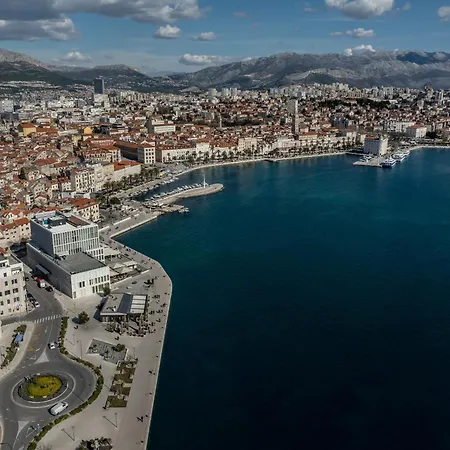 Urban Utopia Penthouse With Private Parking Apartamento *